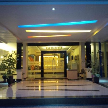 Hotel Davinci Kendari Luaran gambar