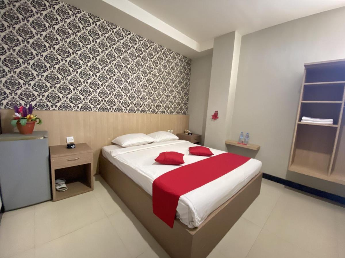 Hotel Davinci Kendari Luaran gambar